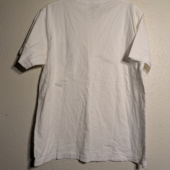 Disney Uniqlo White Graphic Men's Shirt Pre-owned Size M - Picture 5 of 5